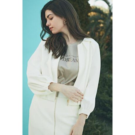 [^ԁF0315150303]ƂtBbgƁAɎ{ꂽ^bNɂ_炩Ȗc݂ۓIȃu]Btg̃WbvANZgƂȂAƐ̃SfUC悢JWAoAVѐS܂BVvȋ݂_ȔĂAꂽꒅłByfސzXL[oW[Ŵ悤Ȕ̂_uW[WfށB炩ȕ\ʊƃ\tgȕ́AXgb`̂钆fނłByizXgb`^nȂ^Ot@Xi[^|Pbg~Q^Ȃ|n^|^Ȃ|ň^|Lk^Ȃ|VGbg^X^_[h