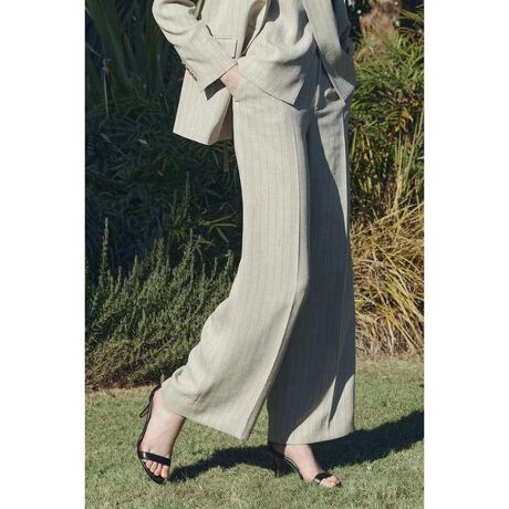 [^ԁF0315130302]@ׂȃsXgCvp^[ۓIȃpcBqbv͂ƂVGbgŁAɌĂ܂ɗ郉CƃZ^[vXAꂽۂ^AnCEFXgfUCX^CĂ܂BJWAȂGKgȕ͋CŁAfނ̃WPbgxXgƂ̃X^CO͍XɃX^CbVȕ͋Cł܂Byfސz_ȃXugpAl̂悤ȃi`ȕ\̑fށBhC^b`ŐAVɂȂɂ̂łByizXgb`Ȃ^nt^Ot@Xi[^|Pbg~S^ԂB䓧^Ȃ|n^|^Ȃ|ň^|Lk^Ȃ|VGbg^X^_[h