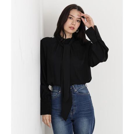 [^ԁF0315210103]}bgȕ\ʊiɉfTeuEXBlbNC̃^bNh[vGKgȕ\A傫߂̃{E^CiO\j⑳̃VM[JtX؂₩ȈۂY܂B{E^C̓V[ɍ킹ăAWłA؂₩ɂVvɂȂy߂̂́BƂ`jbNVGbgŁApcƂ̃R[fBl[g͂AICXJ[gƍ킹X^CO߁B؂₩ȃV[ɂ҂̈ꒅłByfސz悢Ƃ݂ƗAȂƂ̃TefށB肷ȂT߂ȃ}bgȕ\ʊŁAiȈۂ^܂ByizXgb`^nȂ^܃t@Xi[^O\z{t^Ȃ|n^Ȃ|^Ȃ|ň^|Lk^Ȃ|VGbg^X^_[h