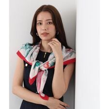 ボタニカルアートプリントスカーフ