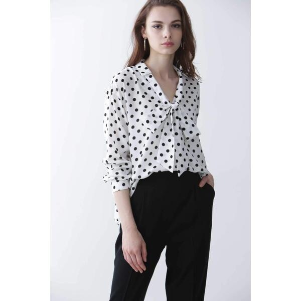 ピンキー＆ダイアン◇ストライプジオメトリック変形スタンドブラウス