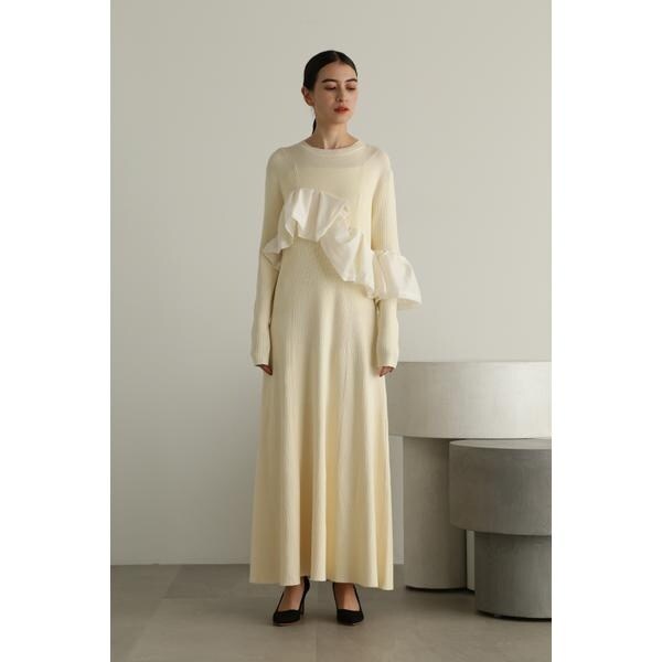 アシンメトリーラッフルニットワンピース | ジル スチュアート(JILL