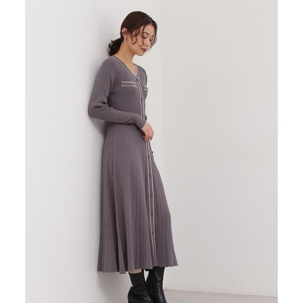 休日服プリーツワンピ