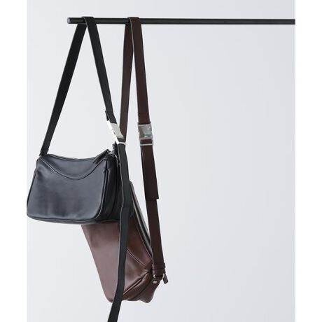 [^ԁF0175282610]OggifڃACe{fBobÔ悤ɑ̂ɂȂރtH̃V_[obOB̃V_[xg|CgŁA|͂A΂ߊ|łAR[fBl[gAbvf[głgh̃tHłB_ut@Xi[̃XC_[Ȃ̂ŁAǂ炩łJ邱Ƃłg̗ǂfUCBx[VbNȍƍNgh̃_[NuE2FWJłBf̒p摜̏ꍇA̓ɂAۂ̐FƈقȂČ邱Ƃ܂BF́AiP̂̉摜QƂB