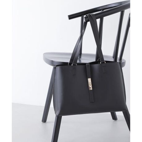 [^ԁF0175281700]fC[gɂ߂֗̕ȃg[gobÓA^i[xg|CgBItBXւ̒ʋ΂ɗeʂŁA14C`̃m[gp\RA4TCY̏ނłۂTCYB͐^񒆂̃t@Xi[[d؂3ɕApIȃ}`肠fUCŁAɂ͂ٓD̂łB\WtFCX̃tFCNU[ŎdグĂ̂Ōyʁ悢nAȂוł莩܂Bnh̓AE^[płeɂ܂V_[̒ŁAnhtOɓ|悤Ă̂ŁAו̏oꂪX[YV[YXŊ􂷂J[WJłBf̒p摜̏ꍇA̓ɂAۂ̐FƈقȂČ邱Ƃ܂BF́AiP̂̉摜QƂB