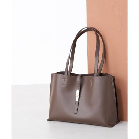 [^ԁF0175281700]fC[gɂ߂֗̕ȃg[gobÓA^i[xg|CgBItBXւ̒ʋ΂ɗeʂŁA14C`̃m[gp\RA4TCY̏ނłۂTCYB͐^񒆂̃t@Xi[[d؂3ɕApIȃ}`肠fUCŁAɂ͂ٓD̂łB\WtFCX̃tFCNU[ŎdグĂ̂Ōyʁ悢nAȂוł莩܂Bnh̓AE^[płeɂ܂V_[̒ŁAnhtOɓ|悤Ă̂ŁAו̏oꂪX[YV[YXŊ􂷂J[WJłBf̒p摜̏ꍇA̓ɂAۂ̐FƈقȂČ邱Ƃ܂BF́AiP̂̉摜QƂB