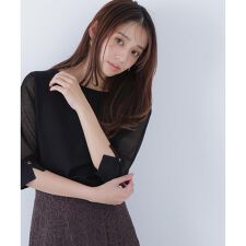 ナチュラルビューティーベーシック(NATURAL BEAUTY BASIC)のシアースリーブハトメカフスニット