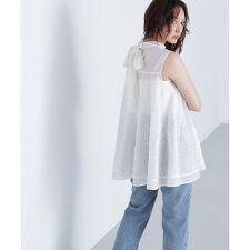 コード刺繍Aラインブラウス