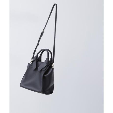 [^ԁF0175281800]}`ogy[Y^̃{fBɃnh{|Cg̒ԐlCg[gobOBL}`ŁAʋ΂Ȃǉו߂̎ɂxǂeʊłB}`ɐ܂荞ŃiXJŗ߂΁AגV[vȃVGbgɁB߉\ȃV_[XgbvĎp܂Bɂ2̃I[v|Pbg|CgBnh̃{X^bY߂Ċɂ܂Ȃ悤ɎdグĂ܂BƃK[lbgbh̃\bhJ[ƁAtF~jȈۂ̃gCJ[zF̃x[Wx[XAgh̃XEF[hRr̃uEJ[S4FWJłBf̒p摜̏ꍇA̓ɂAۂ̐FƈقȂČ邱Ƃ܂BF́AiAbv̉摜QƂB