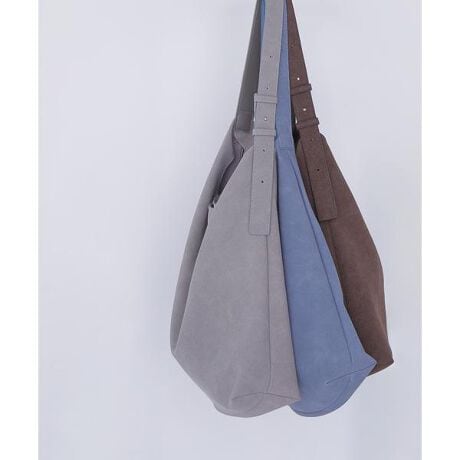 [^ԁF0175282811]V[Ygh̃XEF[htFCNU[gpV_[obOBA4t@CȂǂ֗ȃTCYłBOp`̃VGbgƁAƂꂽfBe[V[vȈۂ̃fUCłBf̒p摜̏ꍇA̓ɂAۂ̐FƈقȂČ邱Ƃ܂BF́AiP̂̉摜QƂB