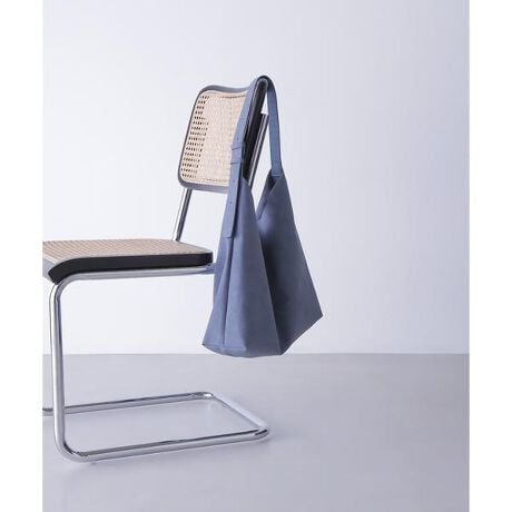 [^ԁF0175282811]V[Ygh̃XEF[htFCNU[gpV_[obOBA4t@CȂǂ֗ȃTCYłBOp`̃VGbgƁAƂꂽfBe[V[vȈۂ̃fUCłBf̒p摜̏ꍇA̓ɂAۂ̐FƈقȂČ邱Ƃ܂BF́AiP̂̉摜QƂB