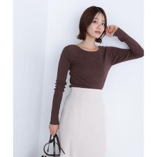 ナチュラルビューティーベーシック(NATURAL BEAUTY BASIC)のラメリブボートネックニット
