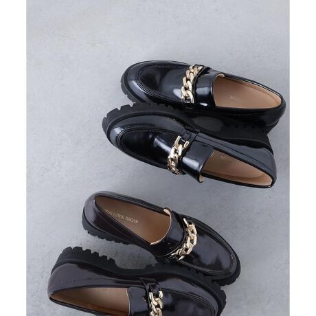 [^ԁF0175286800]{[ȂyʂEVAfނgp^N\[[t@[BƍאgȃXgɑ݊̂`F[|CgɂȂfUCłBtF~jȃXJ[gX^COƂ悭AƂɌĂȂ炩Ƀq[̂fUCȂ̂ŁA芴͂Ȃrʂ҂ł鍡G}Xg1łBf̒p摜̏ꍇA̓ɂAۂ̐FƈقȂČ邱Ƃ܂BF́AiP̂̉摜QƂB