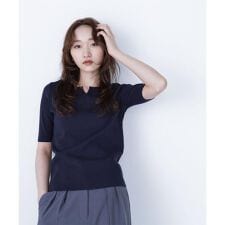 ナチュラルビューティーベーシック(NATURAL BEAUTY BASIC)の総針ベーシックシリーズ キーネックニット