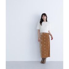 フラワー刺繍ベロアスカート