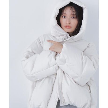 [^ԁF0175255140]NBBŐlC̃_EɐVFčēoIfC[Ɋ􂵂ĂAyĒgV[g_ER[głBX^hlbNƃt[h̃{[ŁAʂ҂ł܂BɃMU[Aݍ݂ȂgvXBɂ̓h[R[htĂAiătHoĂĂ܂BfށHтTCNO[_EgpByĒg\tgȕ̐ngpĂ̂łӂƂC̗ǂSnłBڍׁdlEOt@Xi[nE蓧EȂ ^ EȂ ^ LkEȂňEʁf̒p摜̏ꍇA̓ɂAۂ̐FƈقȂČ邱Ƃ܂BF́AiP̂̉摜QƂBdʁQlTCYMF0.77kg