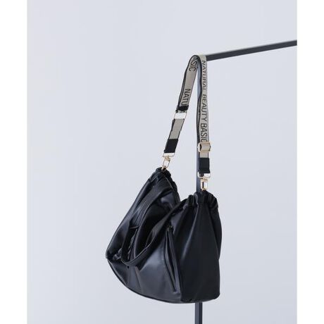 [^ԁF0175281900]ƂƂibpU[̃tFCNU[gpAȂꊴ̂g[gobOBJ̓MU[fUCłB\̃Wbv|Pbg͒ƌqĂ̂Ńm̎[ɕ֗łBNBBShイ|Cg̃V_[Xgbv́ALɎĂ̂Ō|₷ȂĂ܂Bnh𒆂ɂ܂AV_[XgbvƁAV_[NX{fBł邽ߔėpQBɃobOɃV_[Xgbv𐂂炷ƃR[fBl[g̃ANZgɂȂ܂Bf̒p摜̏ꍇA̓ɂAۂ̐FƈقȂČ邱Ƃ܂BF́AiP̂̉摜QƂB