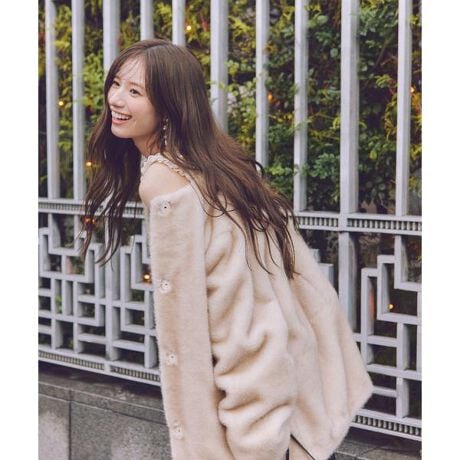 [^ԁF0175255142]~N̂悤ȖёAE^[BƂgȃ{^N炵[hĂfUCB̓RN[tHȂ̂Ŕ̂VGbgo܂BlbNĂ邽߁A݂ɔĒȂ̂߁BJWAɂLC߃X^Cɂ₷x[WƃuEJ[2FWJłBfށѐ̐FقȂ~NtFCNt@[gpĂ܂BڍׁdlEO{^nE蓧EȂ ^ EȂ ^ LkEȂňE聦f̒p摜̏ꍇA̓ɂAۂ̐FƈقȂČ邱Ƃ܂BF́AiP̂̉摜QƂB