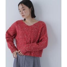 Vネックケーブルニット