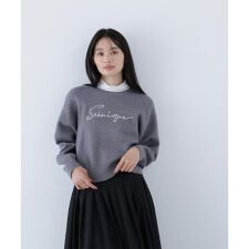 ロゴ刺繍ニット