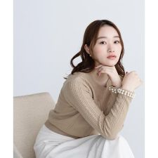 ナチュラルビューティーベーシック(NATURAL BEAUTY BASIC)のパールブレスレットニット