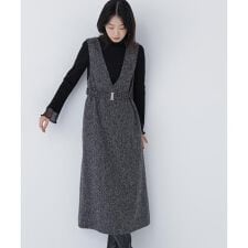 ナチュラルビューティーベーシック(NATURAL BEAUTY BASIC)のベルト付Vネックジャンスカ