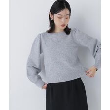 フラワー刺繍ニット