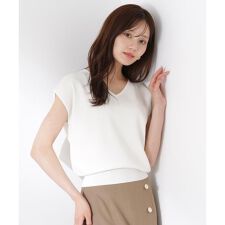 Vネック総針ニット