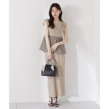 〈接触冷感〉ペプラムニットセットアップ