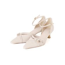 ストラップパンプス