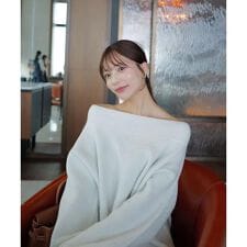 ラメ入りオフショル畔ニット 25AW