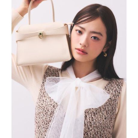 [^ԁF1215275100]`[̃rbO{^C炵jbgB`[{^C͎OĂp܂BHDƂĂg܂AO{^𗯂߂ăvI[o[ɒȂ̂߁B^ŉꂽ{^ꂽۂɌĂ܂BfށEH[̂fނgpĂ܂BڍׁdlEO{^nE蓧EȂ ^ EȂ ^ LkEȂňEʁf̒p摜̏ꍇA̓ɂAۂ̐FƈقȂČ邱Ƃ܂BF́AiP̂̉摜QƂB