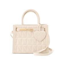 ハートチャーム付きキルティングトートバッグ