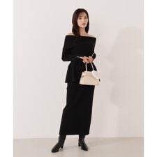 オフショルペプラムニットセット　25AW