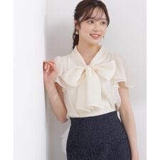チューリップ袖リボンブラウス