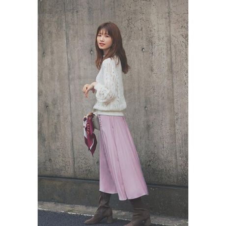 堀田茜さん着用 美人百花11月号掲載商品》サイドボタンサテンスカート  