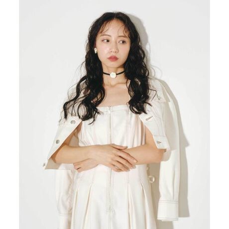 [^ԁF1255150001]fjCNȑfނɔzFXeb`ANZgɌRpNgWPbgBtg̃Xeb`CX^CbVŁAƂȂłfUCłBPigłAfނ̃pcAXJ[gƃZbgAbvō킹΁Aꊴ̂郂_ȃR[fBl[gB{^̓IWi̍BTڂȃXeb`fBe[ꂽۂ^AJWAȂƊ˔fUCłBItBX炨o܂ŕLV[ŊłAghӂAE^[łBBeƖ̊֌WɂAFČꍇ܂B܂p\REX}[gtHȂǂ̊ɂA኱iƉ摜̃J[قȂꍇ܂B\߂Bi̐F́AiPi摜QƉBi摜̓Tv̂߁AFTCY̎dlɕύXꍇ܂̂ŁA\߂B