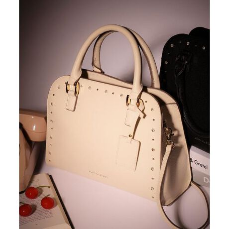 [^ԁF1255281002]uؚȃrW[X^bY̋PANZgɂȂi̗ǂV_[obOviȃV{̂tFCNU[gAVvꂽfUCAdɂIP[WV[ɂ҂BJL̂ŏoꂵ₷At@Xi[tŒgȂdlłB|łA2waydl̃V_[tBBeƖ̊֌WɂAFČꍇ܂B܂p\REX}[gtHȂǂ̊ɂA኱iƉ摜̃J[قȂꍇ܂B\߂Bi̐F́AiPi摜QƉBi摜̓Tv̂߁AFTCY̎dlɕύXꍇ܂̂ŁA\߂B