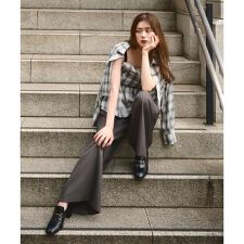 細ベルト付きワイドパンツ