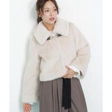 ジル バイ ジル スチュアート(JILL by JILL STUART)のフェイクファーショートジャケット