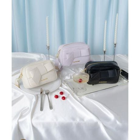 [^ԁF1255281011]JILL by JILL STUARTŐlC̃|VFbgɐV^oIAVg[ȃ{`[tlV_[|VFbgBgĥXNGAVGbg͎[͂AJ̓t@Xi[JŒgBȂg܂BV_[͂Ƃ݂̂Ō|₷dlɁB炵ƒ悢JWA𗼗AfC[Ɏg₷fUCłBBeƖ̊֌WɂAFČꍇ܂B܂p\REX}[gtHȂǂ̊ɂA኱iƉ摜̃J[قȂꍇ܂B\߂Bi̐F́AiPi摜QƉBi摜̓Tv̂߁AFTCY̎dlɕύXꍇ܂̂ŁA\߂B