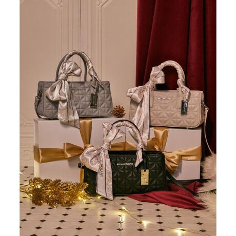 [^ԁF1256181009]uLeBOfUCƃXJ[tgiȃg[gobOviȃIWĩLeBOɃ^̃ANZgAlۂȂ܂̃obOłBTeXJ[t|CgɁAꂽVGbg炵tF~jȃX^Cɂ҂B}Olbgt̃tbvJŒgBA͒Ŏd؂Ă̂ŉו𐮗łGKgȃfUCłBV_[͎O\BBeƖ̊֌WɂAFČꍇ܂B܂p\REX}[gtHȂǂ̊ɂA኱iƉ摜̃J[قȂꍇ܂B\߂Bi̐F́AiPi摜QƉBi摜̓Tv̂߁AFTCY̎dlɕύXꍇ܂̂ŁA\߂B