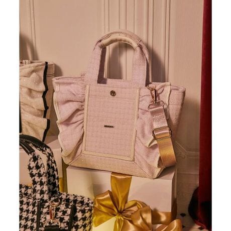 [^ԁF1255280023]JILL by JILL STUARTNEWACRobOɏ̌t@ubNoIlC̃t[tg[gAV[Y[hY~ebht@ubNgpXyVȃobOłB̂璹̃cC[h̓mg[ł܂Ƃ߁A~̑ɉf郌fBCNȃ[hɁBzCgƃsÑcC[h̓tBD荞܂ĂAɔ˂Ȃi߂~Ƀ}b`؂₩ȑfފłBV_[e[v͎Oo܂BBeƖ̊֌WɂAFČꍇ܂B܂p\REX}[gtHȂǂ̊ɂA኱iƉ摜̃J[قȂꍇ܂B\߂Bi̐F́AiPi摜QƉBi摜̓Tv̂߁AFTCY̎dlɕύXꍇ܂̂ŁA\߂B