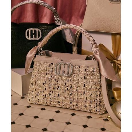 [^ԁF1255280020]ꂽ`VGbgGKgȃobOBuWinkE߂vL[[hJ`[tAWp[cgAOWA[ȃ[hɎdグĂ܂B(ׂrW[ڒĂ邽߂̂ƂȂ܂)͏[ɕ֗Ȏd؂ƁAgJo[tbvtŎpBTeXJ[tƌ|łV_[Xgbv͎Oł܂BubNƃzCg͏iȃV{̂tFCNU[gpAsNMIXcC[hgpĂ܂BBeƖ̊֌WɂAFČꍇ܂B܂p\REX}[gtHȂǂ̊ɂA኱iƉ摜̃J[قȂꍇ܂B\߂Bi̐F́AiPi摜QƉBi摜̓Tv̂߁AFTCY̎dlɕύXꍇ܂̂ŁA\߂B