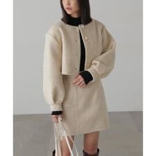 ミニブークレカーディガン＆ミニスカート