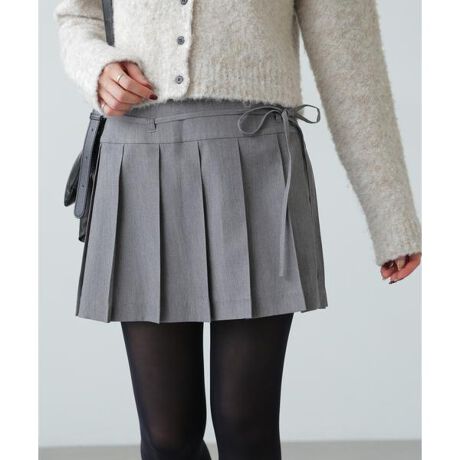 [^ԁF1315120009]bvXJ[gɂłv[c~jXJ[gBn͖ے̍@fނłǂȃgbvXɂ킹₷AuE̓gh̃^[^`FbN̑gݍ킹ōN炵ۂɌĂ܂Bi[{ŃtF~jȃfBe[vXĂA{𔲂Ăp\BJ͓䗃őSĕƃ~jXJ[gƂāÃ{^JƃfjȂǃCh{gƂ킹₷bvXJ[gƂĒȂ܂BăI[o[TCYȃjbg킹łƂȂ߁If̒p摜̏ꍇA̓ɂAۂ̐FƈقȂČ邱Ƃ܂BF́AiP̂̉摜QƂB