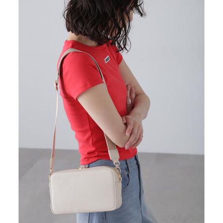 [^ԁF1315191025]fC[ɊłV_[obOBVvȃfUCȂAZ^[p[c̎d؂肪|CgB}`̂ŁAƂoɕ֗ȃTCYłBlJWAɂtF~jȒȂɂ߂łBVF̃u[̂݁AJ[ubLOfUCƂȂ܂Bf̒p摜̏ꍇA̓ɂAۂ̐FƈقȂČ邱Ƃ܂BF́AiP̂̉摜QƂB