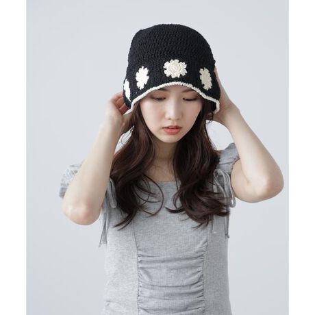 [^ԁF1315192007]VvɂȂ肪ȃR[fBl[g̃ANZgɂ߂ȃt[҂݃oPbgnbgB΂̍L肪RpNgȂ̂ŃJWAȂVGbg|CgłBf̒p摜̏ꍇA̓ɂAۂ̐FƈقȂČ邱Ƃ܂BF́AiP̂̉摜QƂB