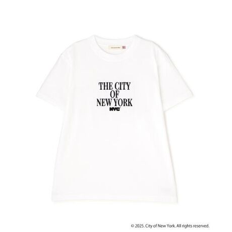 [^ԁF1315169005]j[[NsuhqNYCr̃ShJŃfUCTVcłByNYCiGkCV[jzEōłLŎhIȊXuNEW YORK CITYvB̊όɁAۓIȌʕWA|X^[A[gj[[N̊X݁BCXs[VɈꂽssAj[[NuhwNYCxf̒p摜̏ꍇA̓ɂAۂ̐FƈقȂČ邱Ƃ܂BF́AiP̂̉摜QƂB