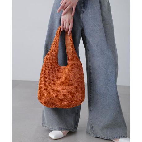 [^ԁF1315191003]ڂJ[ƐnX^CÕANZgɂȂAɃV[YCNȕ\ɌĂobOB}`Ă̂ň芴ȂAKvȃmTCYłBf̒p摜̏ꍇA̓ɂAۂ̐FƈقȂČ邱Ƃ܂BF́AiP̂̉摜QƂB